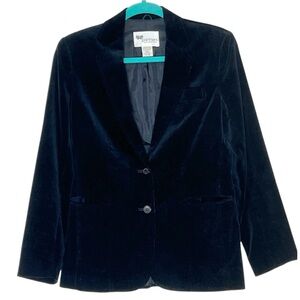 Mervyn’s black velvet blazer size 10 Vintage